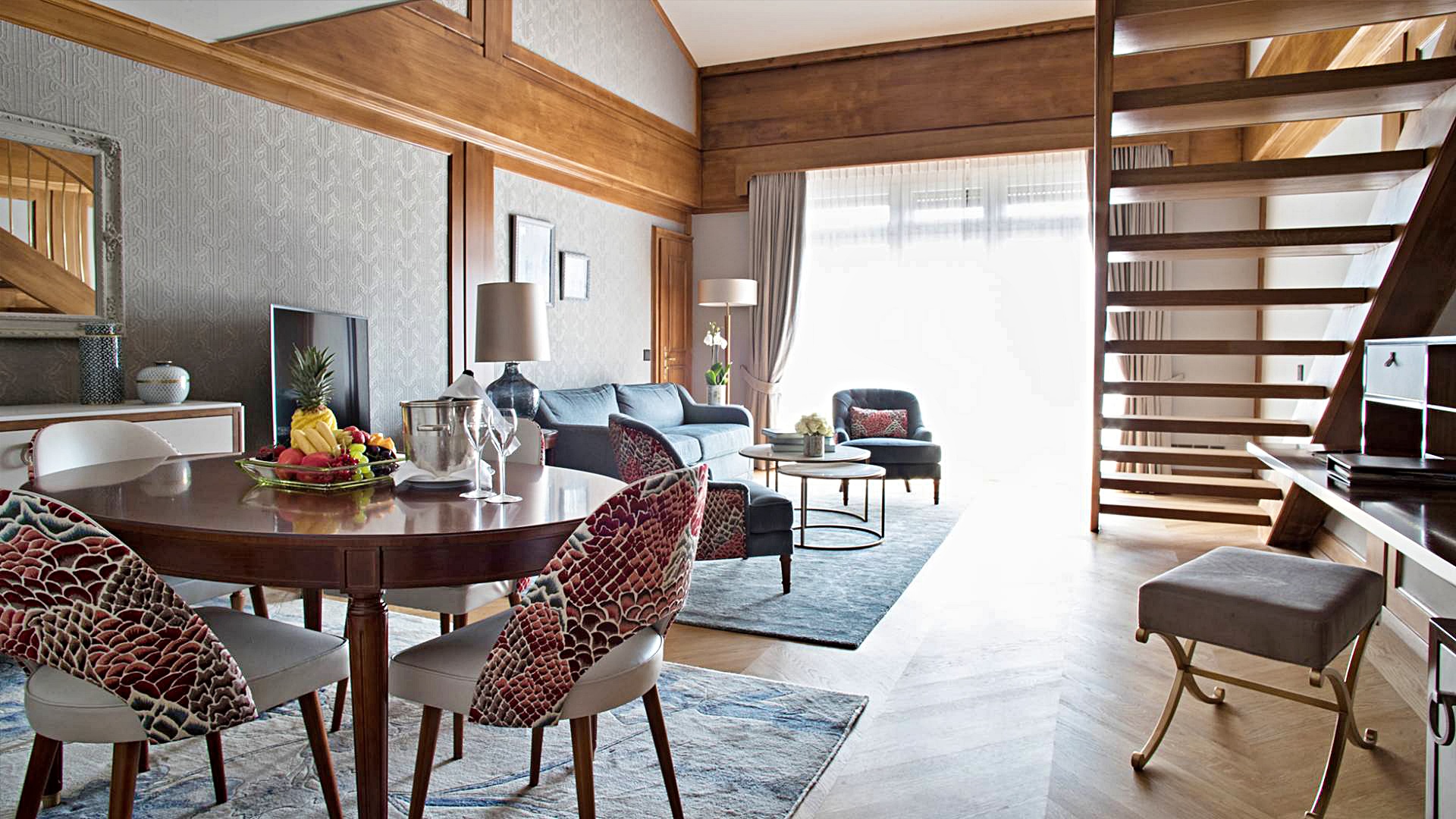 수페리어 듀플렉스 스위트