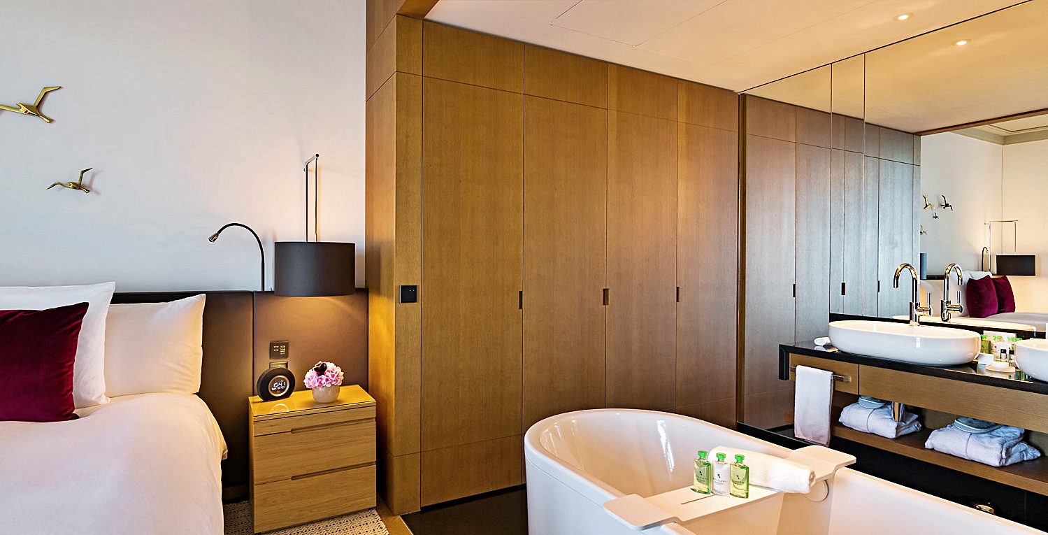 헤리티지 레이크뷰 스위트