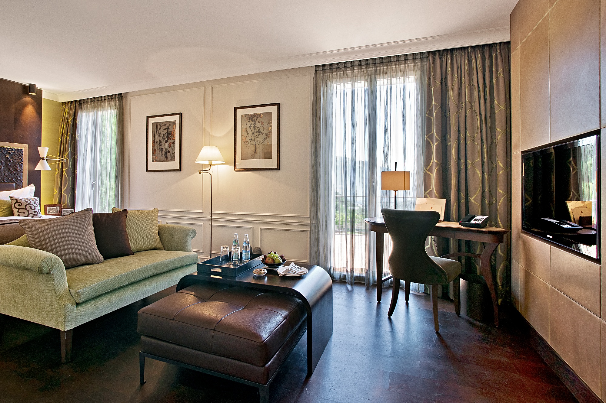 슈페리어 룸 레이크뷰
